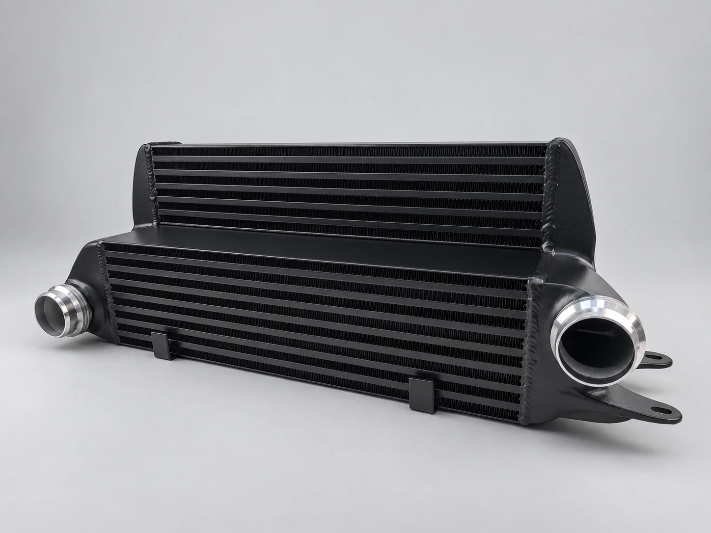 BMW E60 / E61 535d and E63 / E64 635d black stepped intercooler